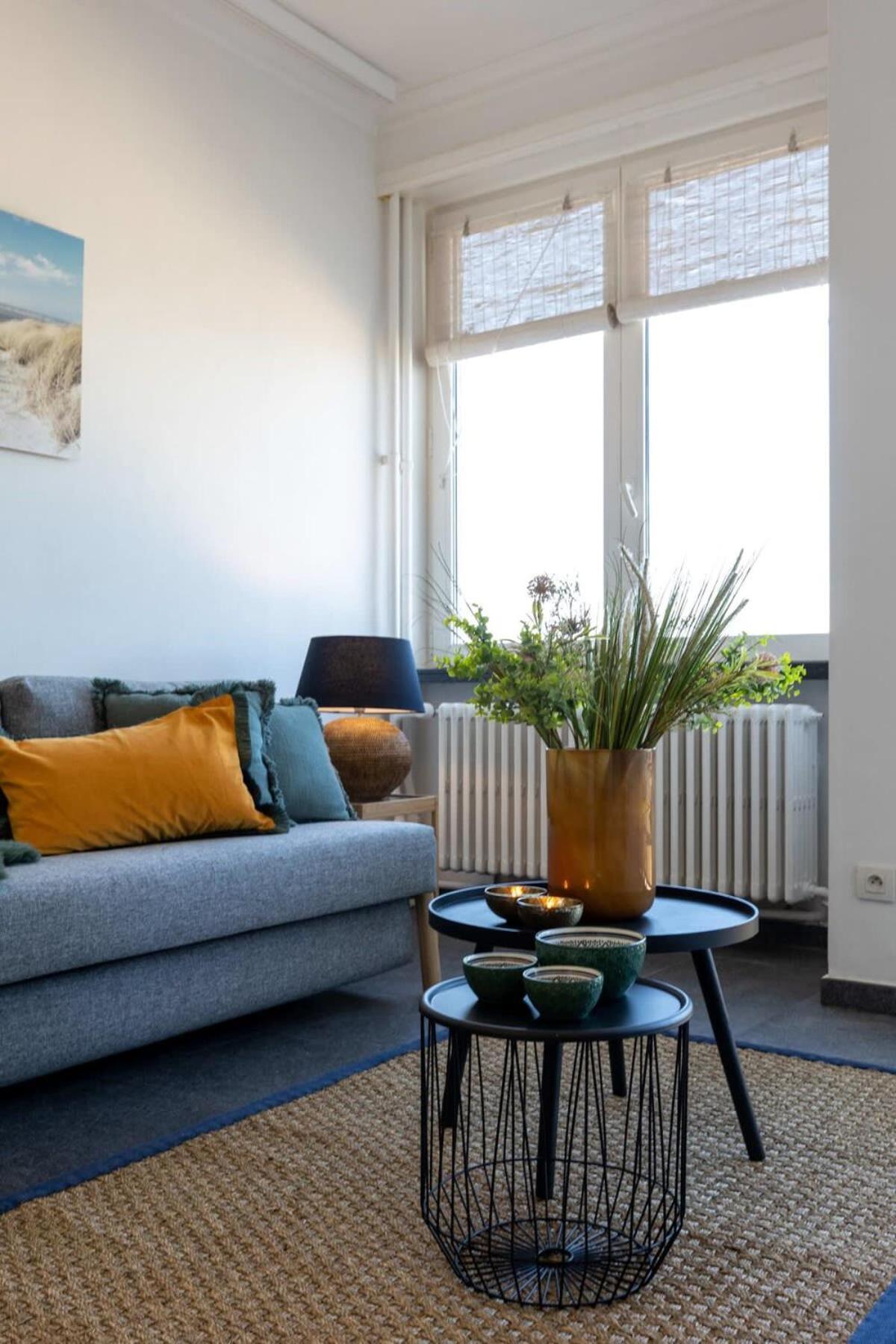 Huswell - Beautiful Spacious Studio With Frontal Sea View Knokke-Heist Esterno foto